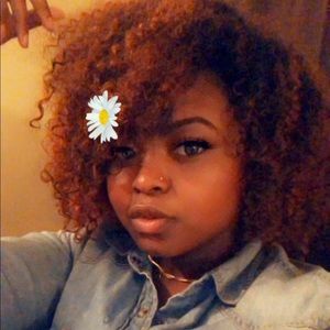 Meet your Posher, Shymonica